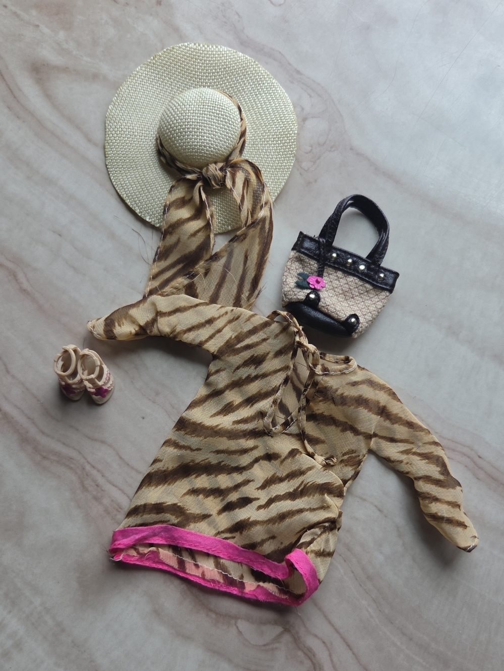 Barbie Top Model Resort Outfit